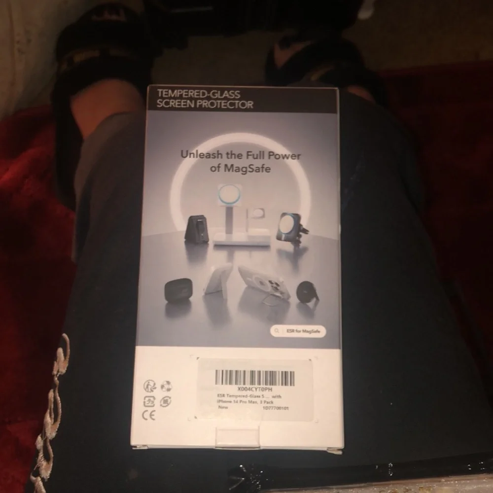 ESR - Tempered - Glass Screen Protector 3-pack - Picture 2 of 2